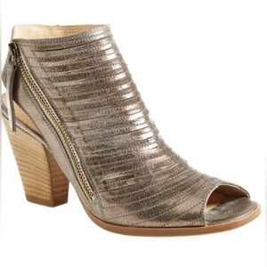 Paul Green Cayanne Smoke Leather Peep Toe Sandal size 7